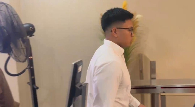 Resbob dan Bigmo datangi Bareskrim (29/9) [FTNews/Selvianus Kopong Basar]